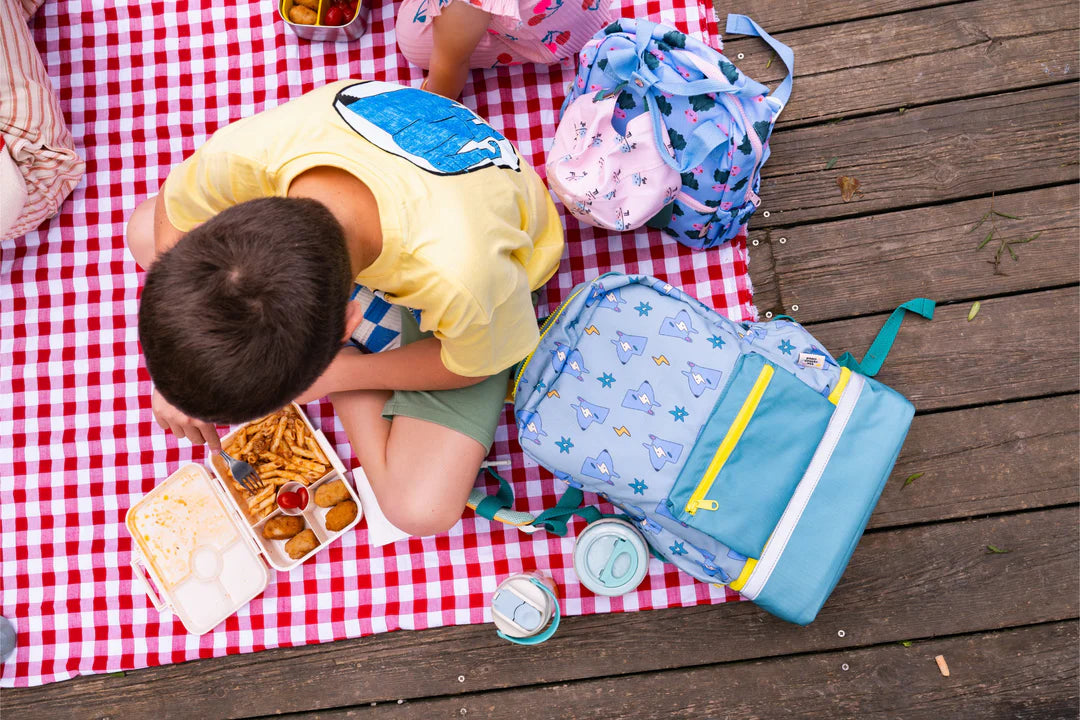 Детска раница с дъно за кутия за обяд – The Cotton Cloud Funky Dogs