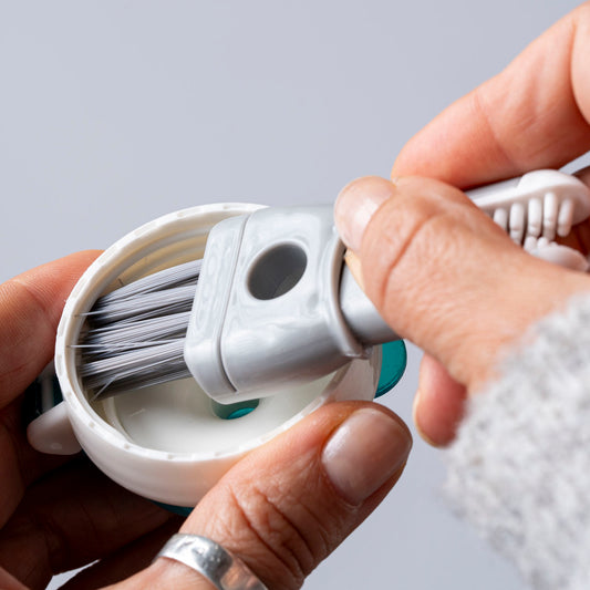 LEKKABOX Mini Brush четка за капачета